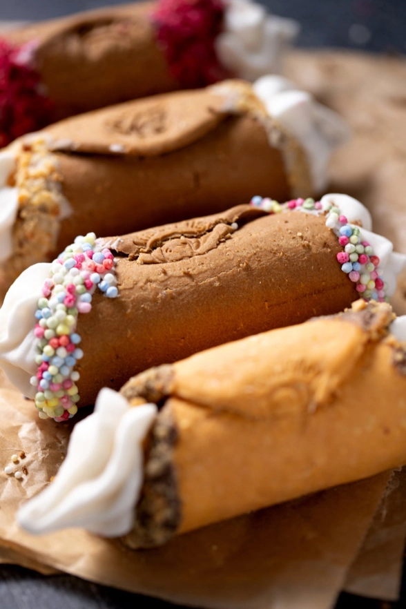 Cannoli med Jordnötssmör – Spannmålsfri Lyxig Hundgodis