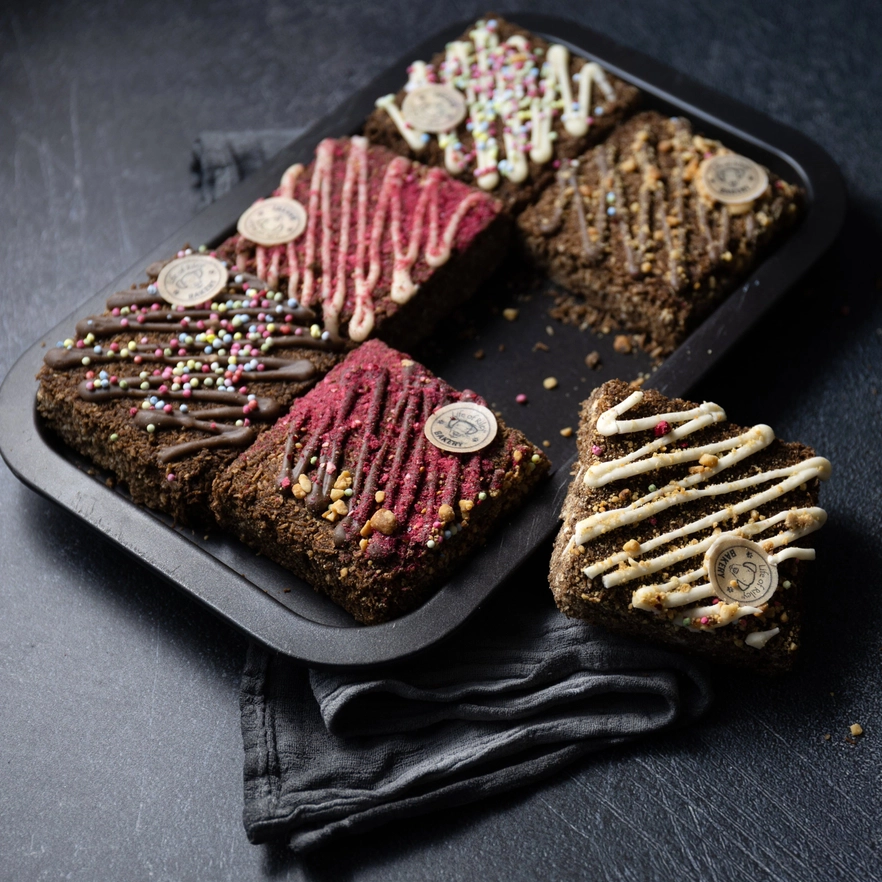 Deluxe Doggy Brownie Spannmålsfria m Jordnötssmör & Carob