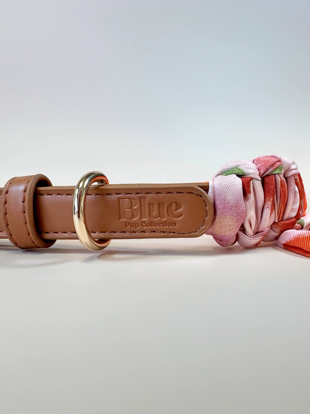 Hundhalsband med flätad bandana i veganskt läder, Orange