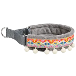 Doxie Collar Boho PomPom – Handgjort Halvstryp