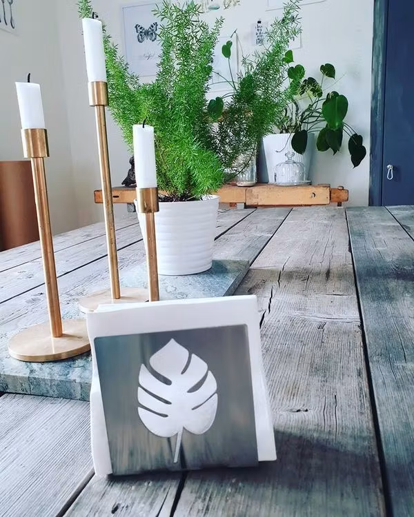Servettställ