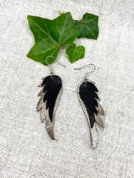 Dubbel "Änglavingar", stor + mellan. Antikguld och Svart