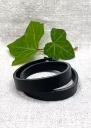 Läderarmband, smalt, dubbelt. Svart
