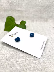 Havsblå "Knut" - läderörhängen