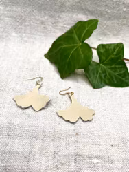 Beige "Ginkgo" - läderörhängen
