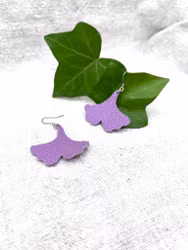 Lila "Ginkgo" - läderörhängen