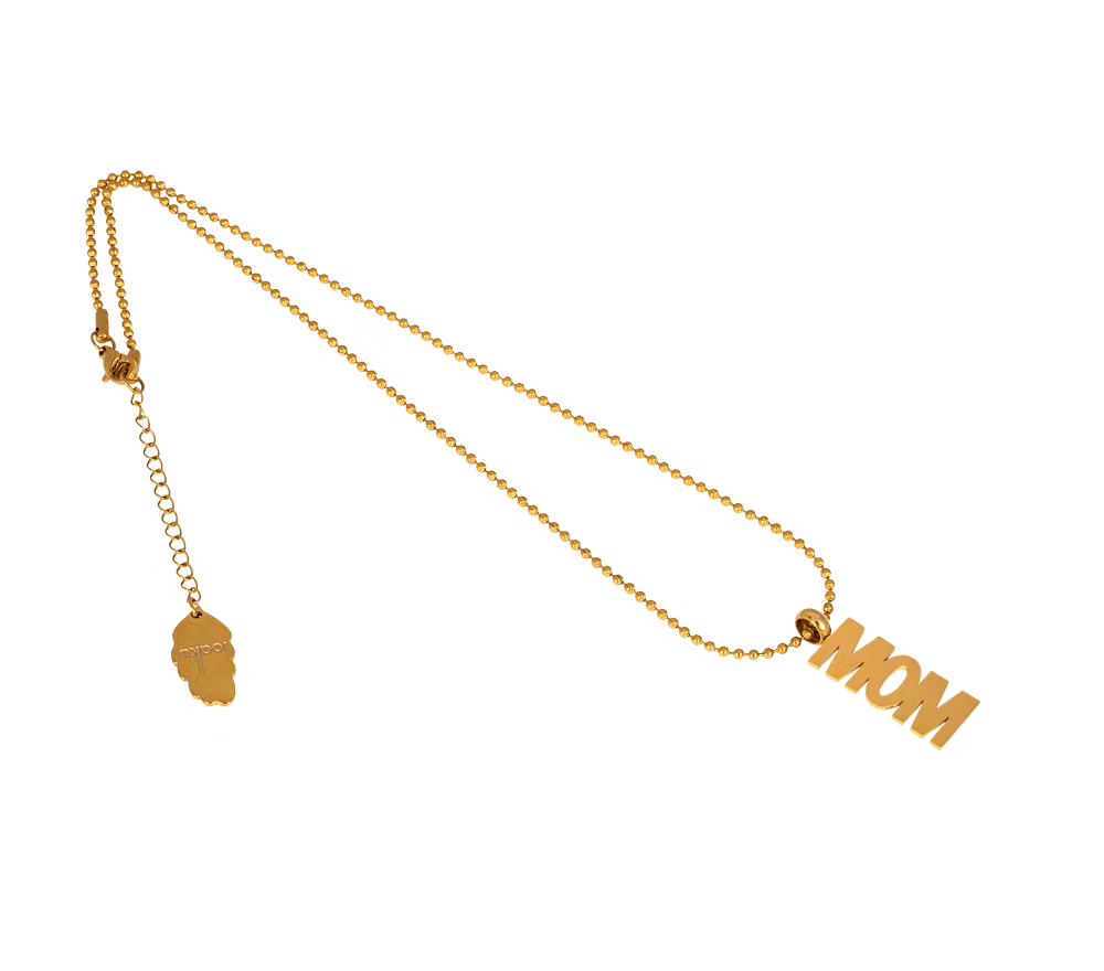 Halsband Design IOAKU MOM. Den Perfekta presenten till mamma Hänge bildar ordet MOM