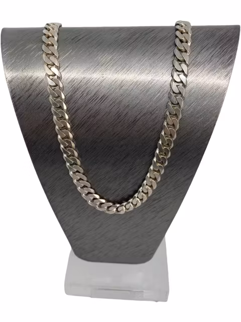 Manglad Pansarkedja i sterling silver. Vikt 45g Längd 50cm hos EriCsson Ur och Guld