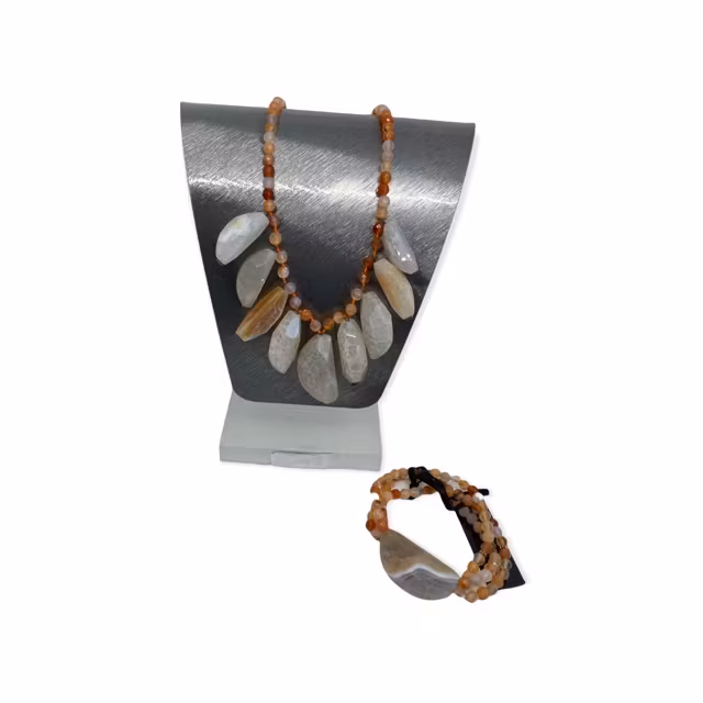 Made by Ester Armband ev agater
