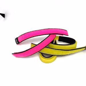 Klockarmband - kardborrearmband smalt Färg Rosa och gul