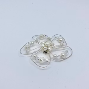 Vintage  Handgjord silverbrosch med pärlor