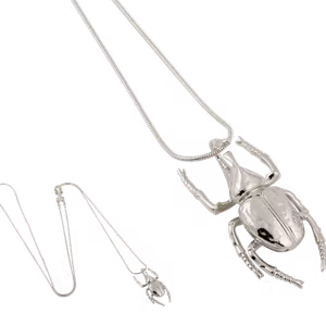 Beetle Mini Necklace Silver Ioaku - skalbagge