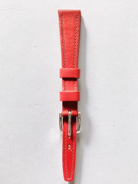 Barnklockarmband. Röd. Material läder. Bredd 12 mm