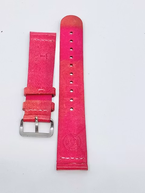 Snygg djuprött Original klockarmband till Triwa armbandsur hos Outlet Ericsson Ur och Guld
