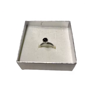 Silverring med svart silvrig kula