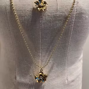 Double La Fleur Halsband Guld - Vacker Design Ioaku