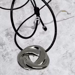 Stålknut med svart snodd by odahl