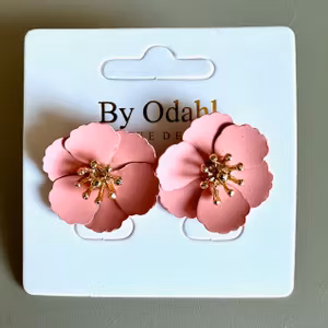 Rosa blom örhänge by odahl