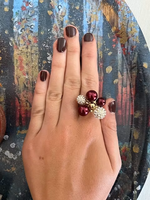 berry pearl sparkle maxi ring bordaeaux guld ioaku