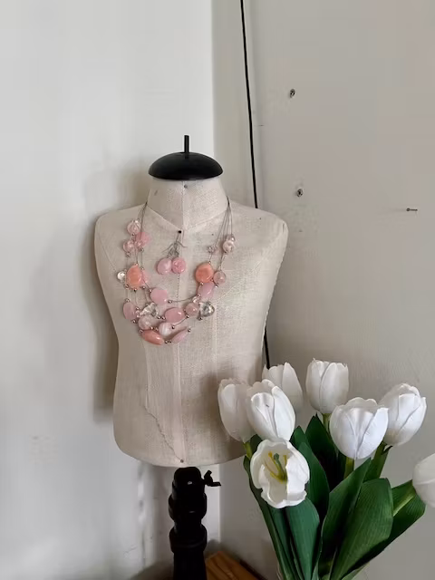 Halsband mix rosa apricos champange fler radigt rosa örhänge by odahl