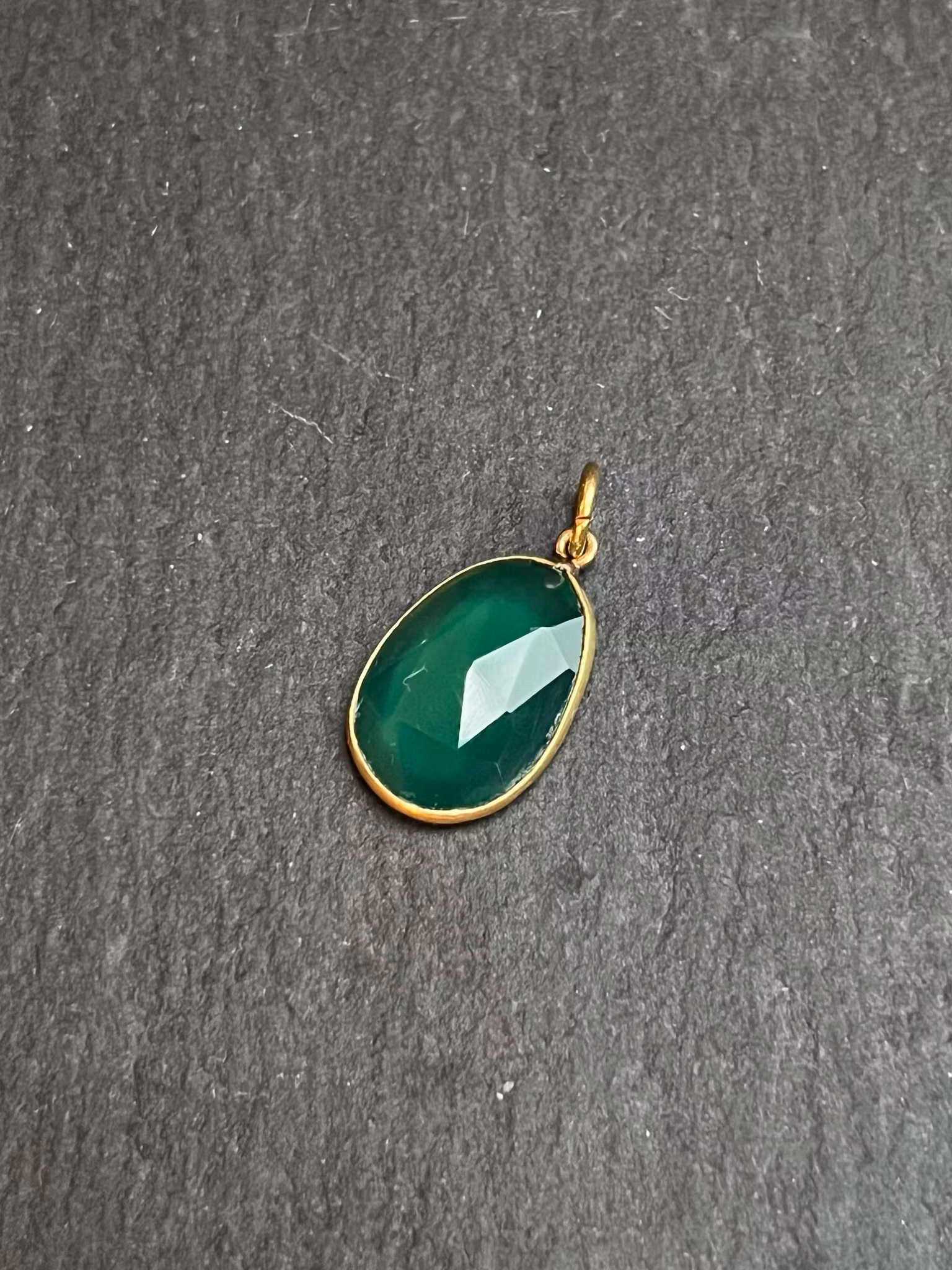 ELEMENTS ARMBAND MED 1 VALFRITT HÄNGE