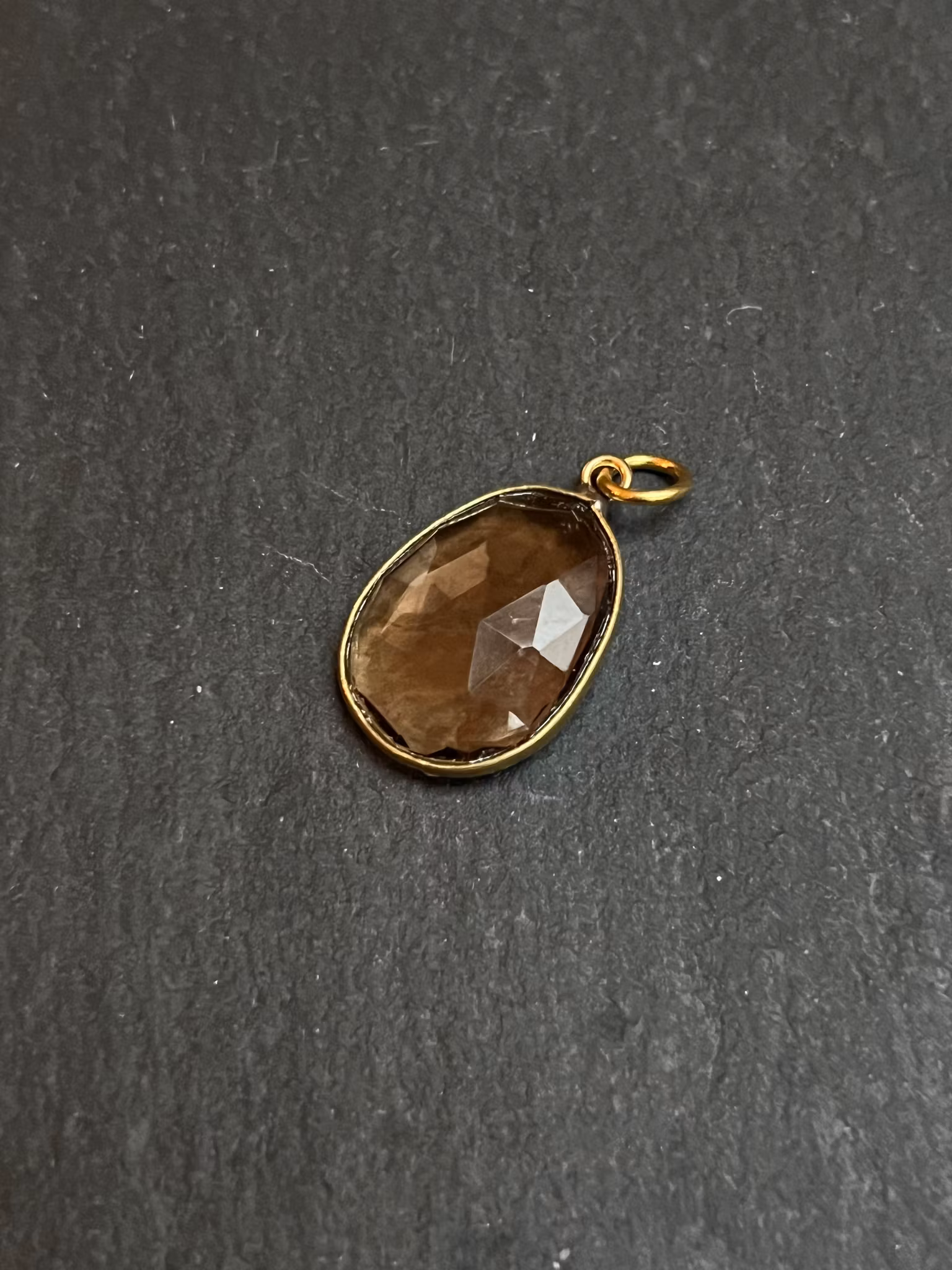 ELEMENTS ARMBAND MED 1 VALFRITT HÄNGE