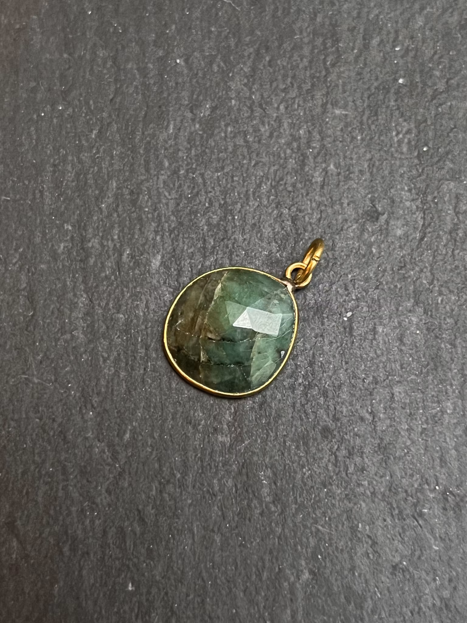 ELEMENTS ARMBAND MED 1 VALFRITT HÄNGE