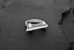 HORISONTELL BERGSKRISTALL RING 925 SILVER