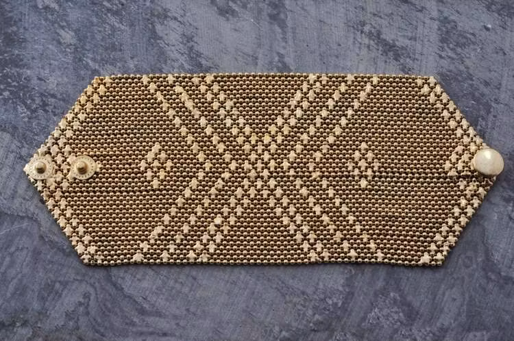 LARGE ARMOUR ARMBAND I MÄSSING