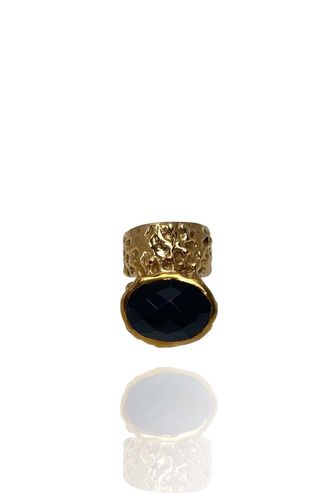 STONED RING SVART ONYX I MÄSSING