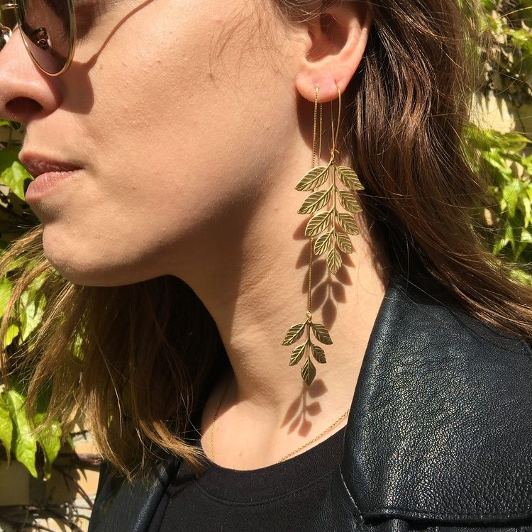 FERN MEDIUM ÖRHÄNGE MÄSSING