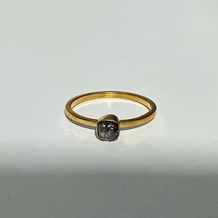 RÅ DIAMANT RING I MÄSSING