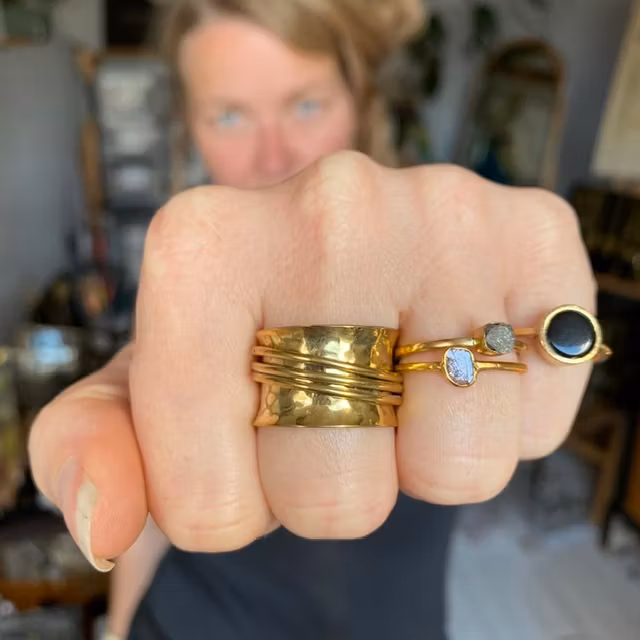 RÅ DIAMANT RING I MÄSSING
