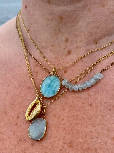 SNÄCKAN HALSBAND TUNN KEDJA I MÄSSING