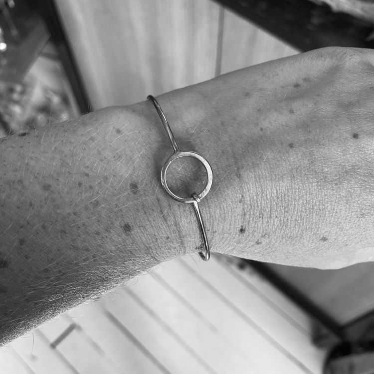 PI ARMBAND