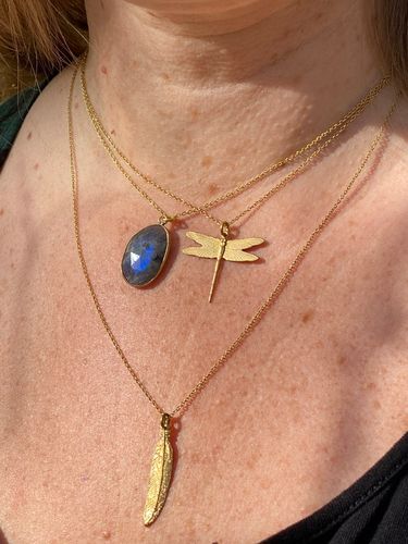 LABRADORIT STONE PENDANT HALSBAND PÅ TUNN KEDJA