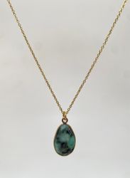 SMARAGD STONE PENDANT HALSBAND PÅ TUNN KEDJA