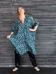 LÅNG SIDENKIMONO MED KNAPPAR #2