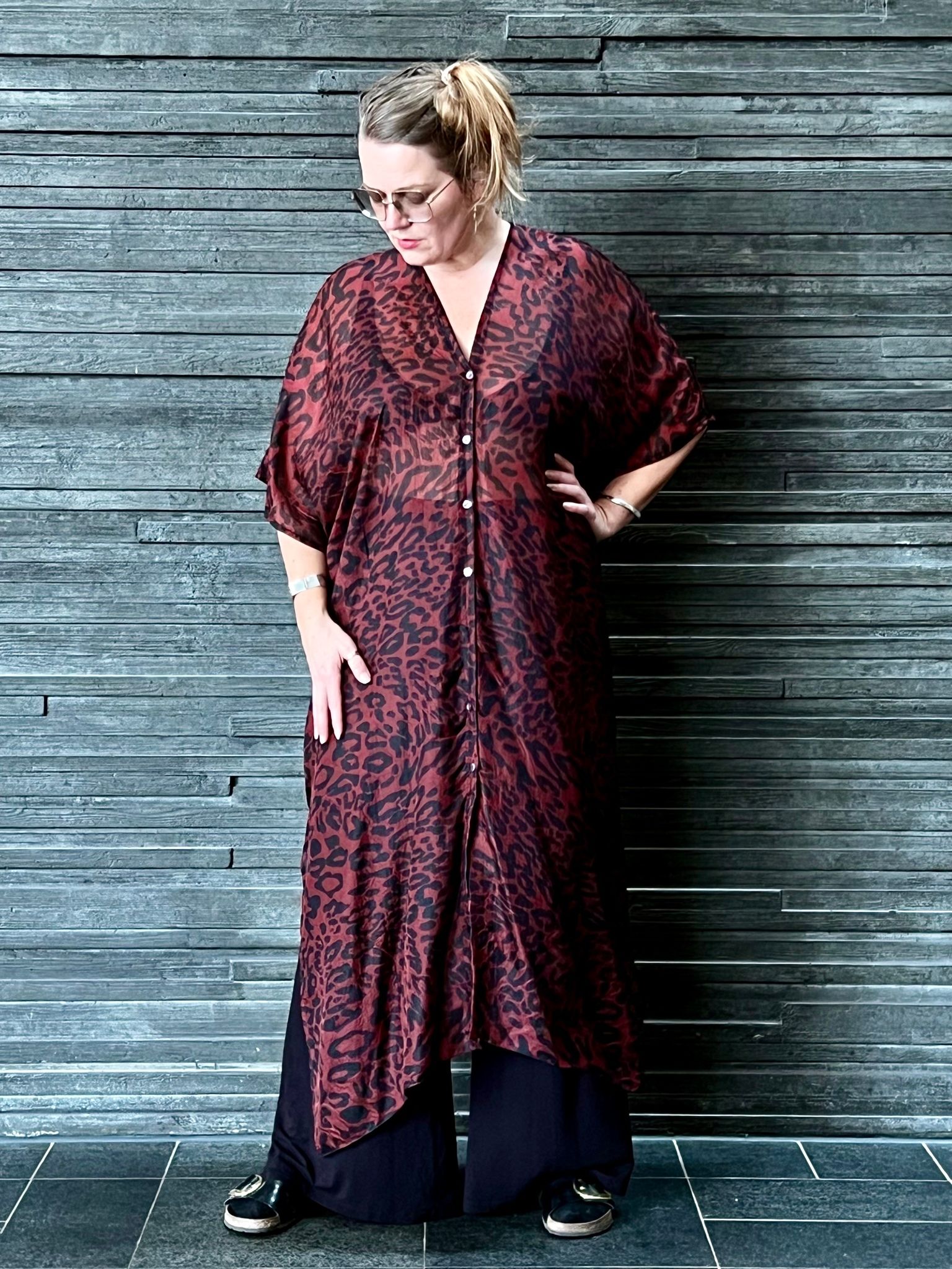 LÅNG SIDENKIMONO MED KNAPPAR #14