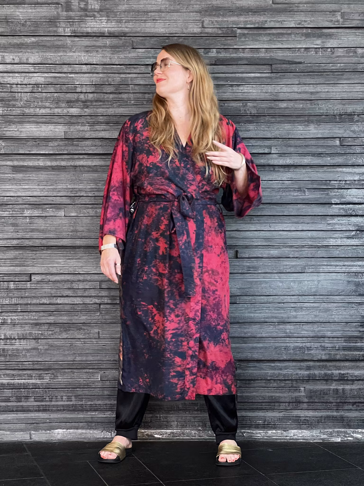RECYKLAD SIDEN KIMONO RED CORAL