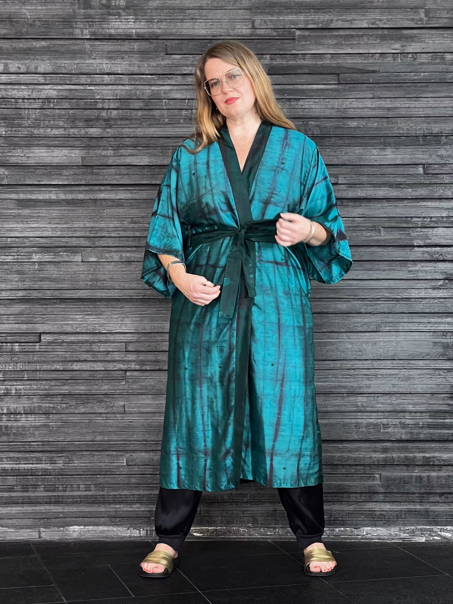 RECYKLAD SIDEN KIMONO EMERALD