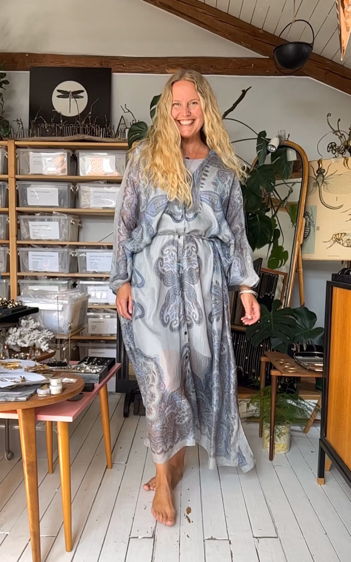 LÅNG SIDENKIMONO MED KNAPPAR #19