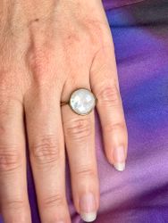 MÅNSTEN BEZEL RING I MÄSSING