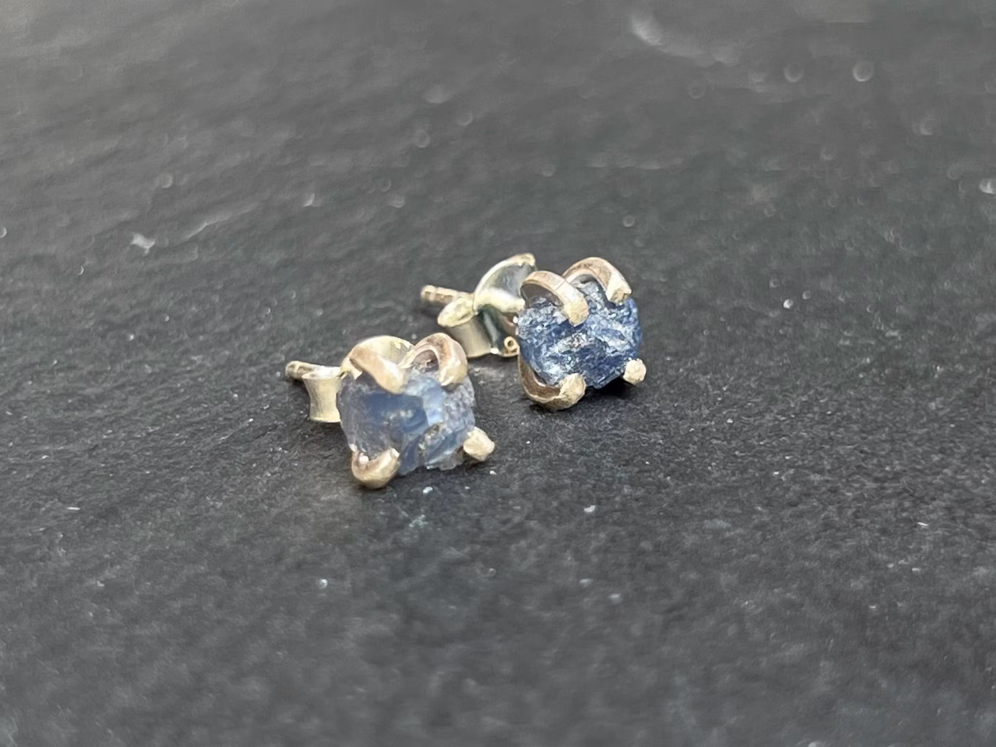 SAFIR CLAWSTUDS I 925 SILVER