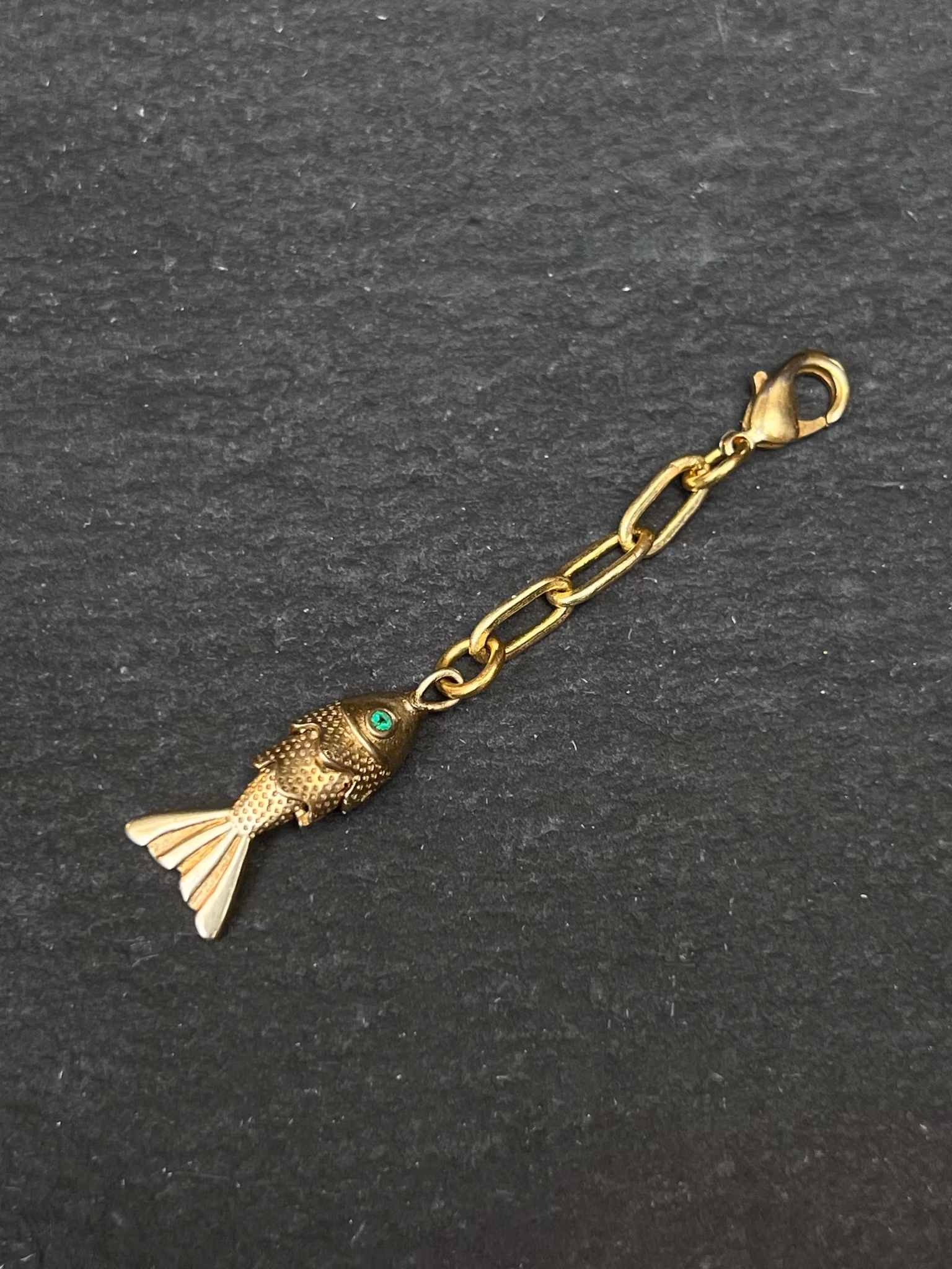 ELEMENTS HÄNGEN I KEDJA MED KARBINHAKE TILL KEDJAN