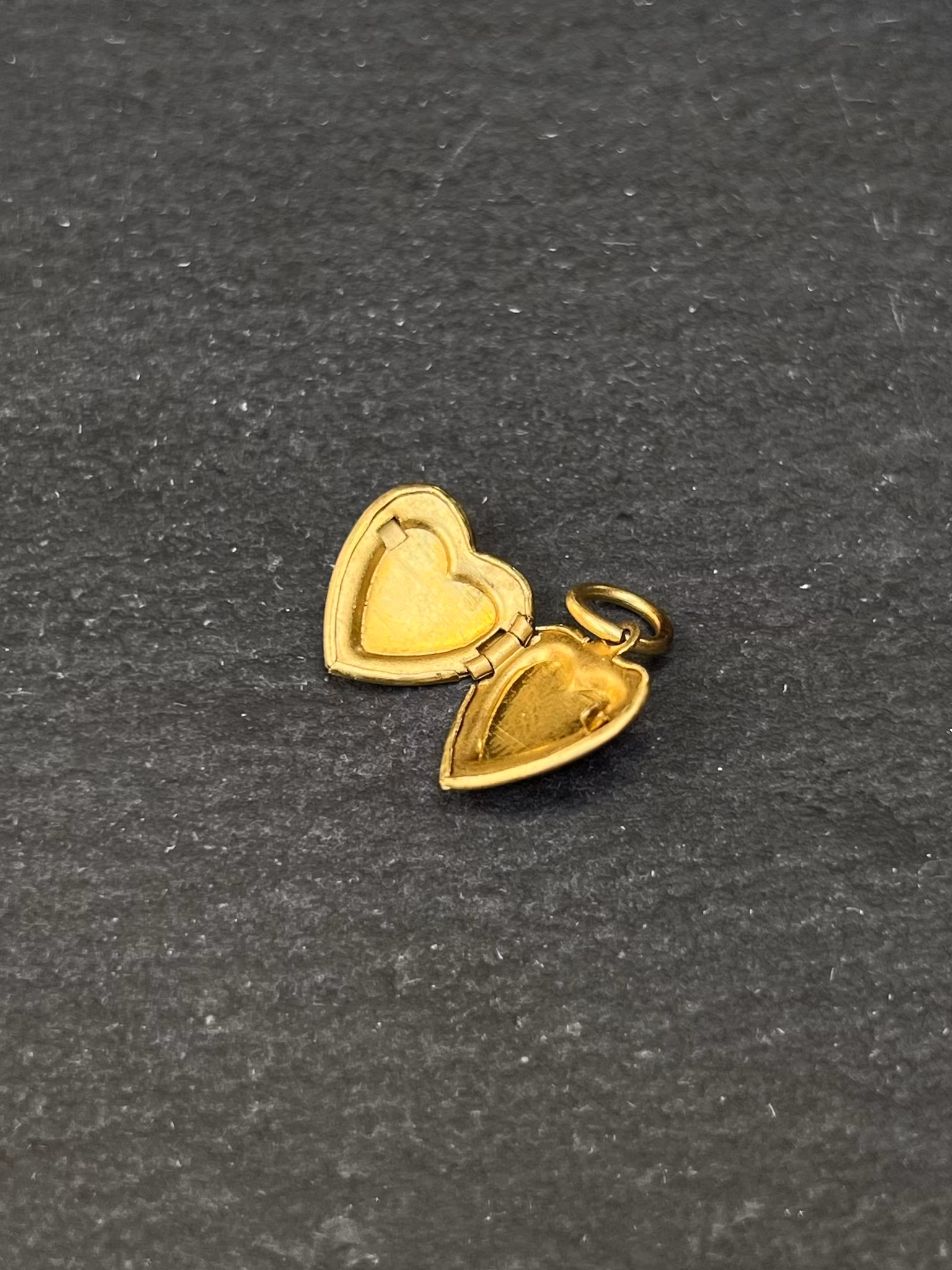 ELEMENTS ARMBAND MED 1 VALFRITT HÄNGE