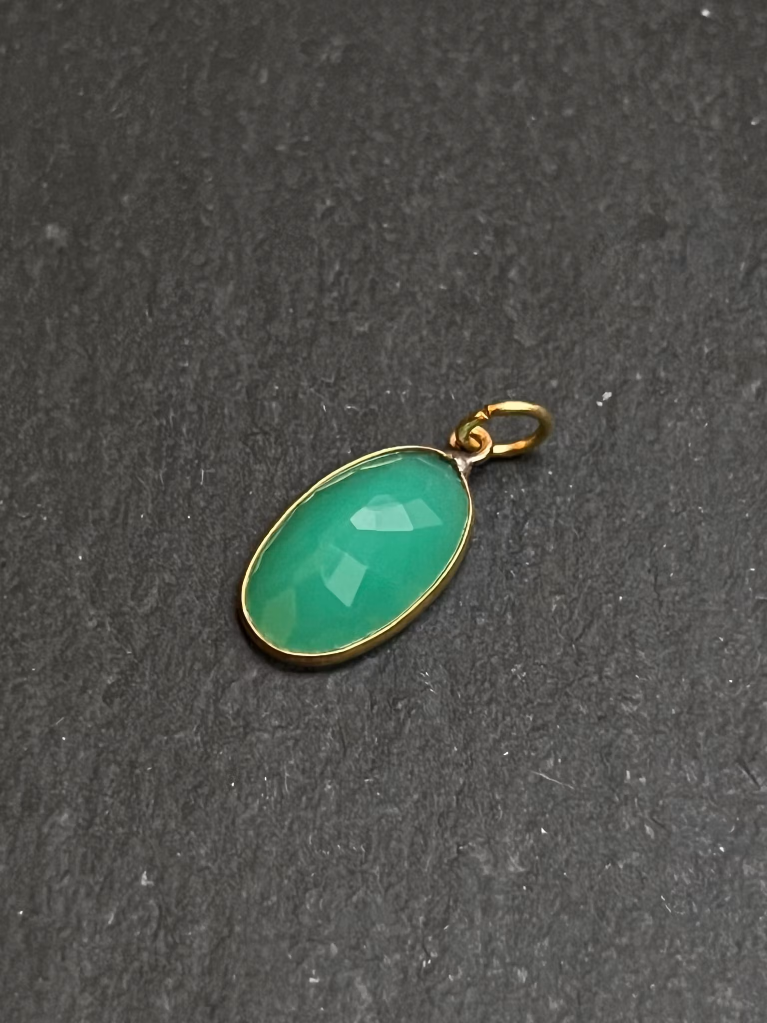 ELEMENTS HÄNGEN PÅ RING