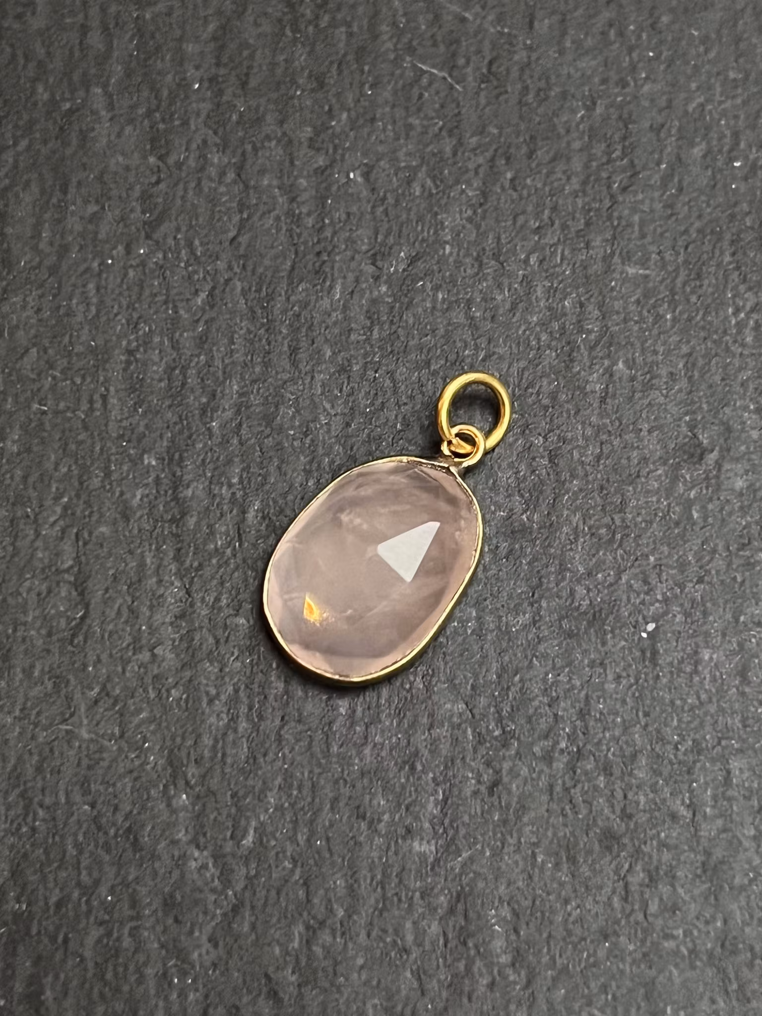 ELEMENTS HALSBAND MED 1 VALFRITT HÄNGE