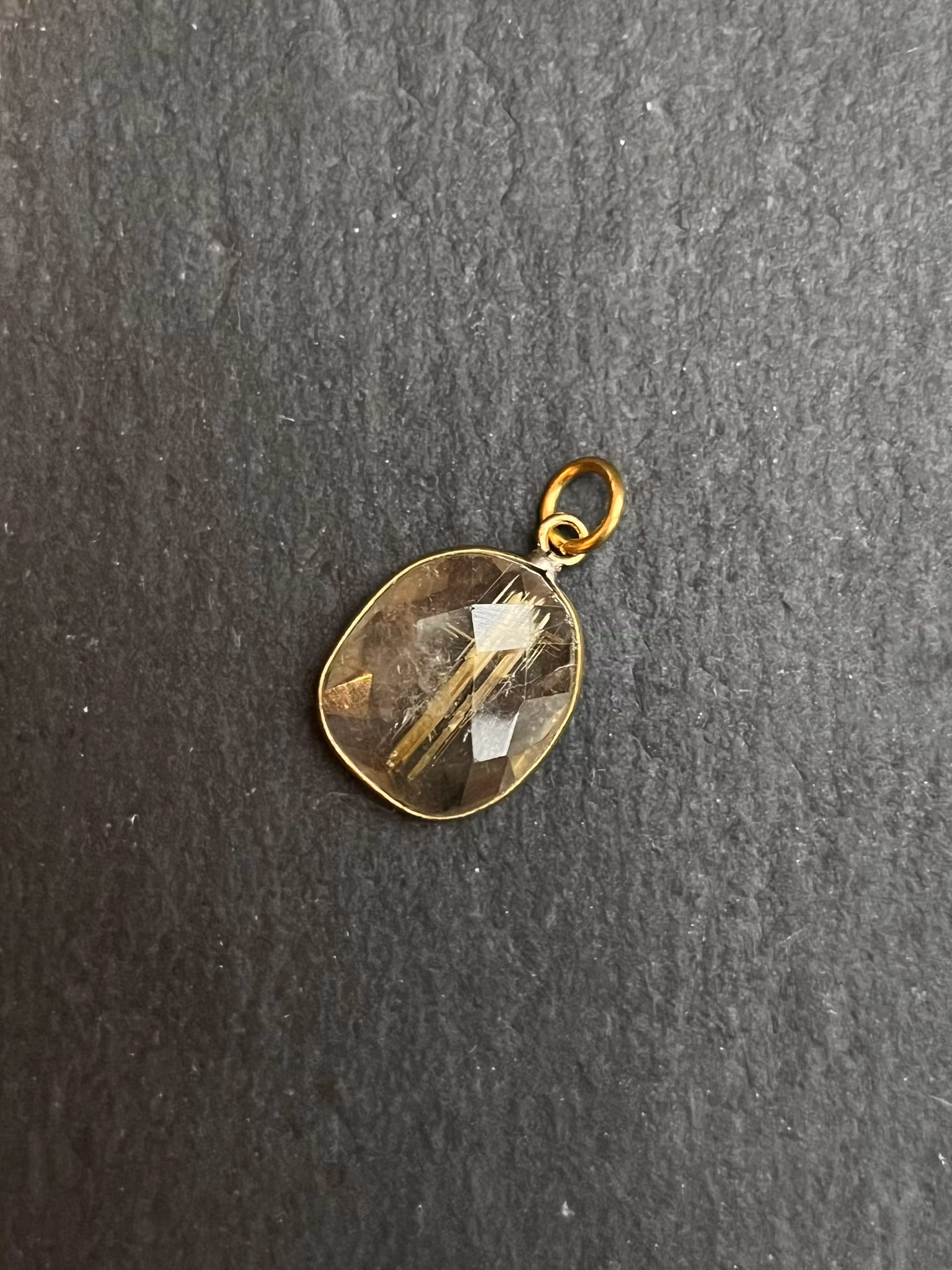 ELEMENTS HALSBAND MED 1 VALFRITT HÄNGE