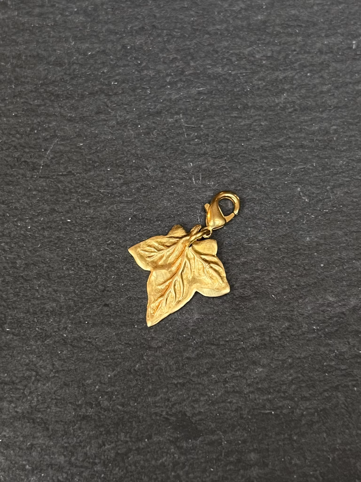 ELEMENTS HÄNGEN MED KARBINLÅS TILL KEDJAN